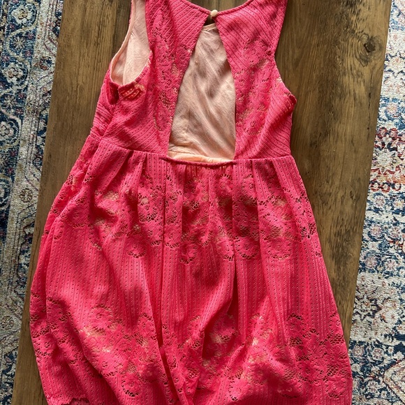 Free People lace dress with keyhole back. - Picture 5 of 5